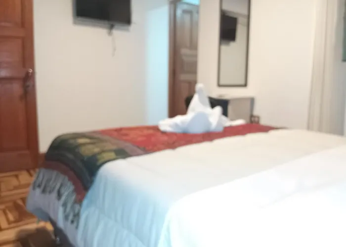 Tupac Yupanqui House 4*