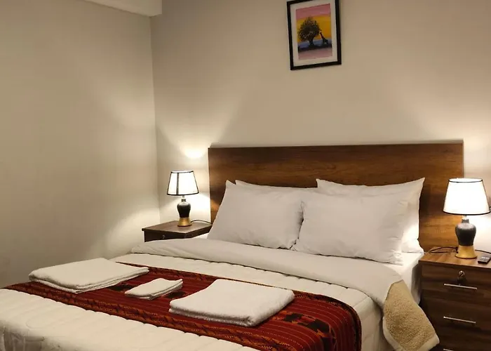 Tupac Yupanqui House 4*